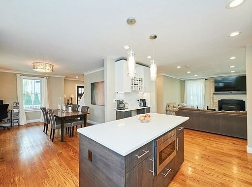 1st image of 405 Parker St #405
