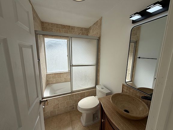 4th image of 22604 W Calvert St #2