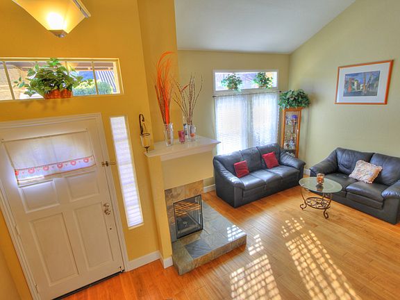 4th image of 21 Royal Tern Ln
