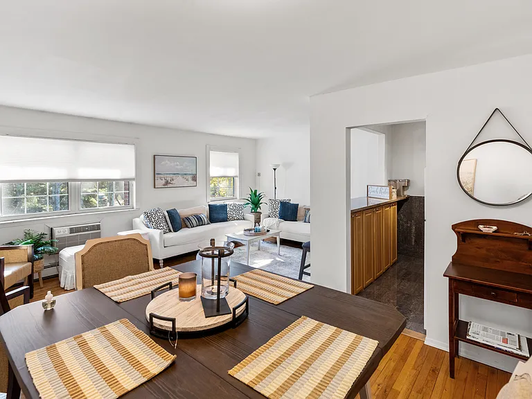 26 Layton Ave #27 — Photo 8