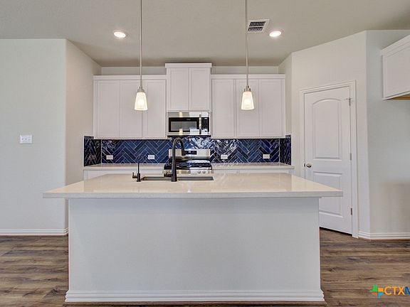 5th image of 1632 Seekat Dr