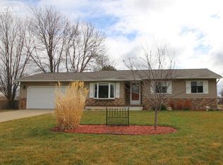 7023 Cleon Dr, Swartz Creek, MI 48473