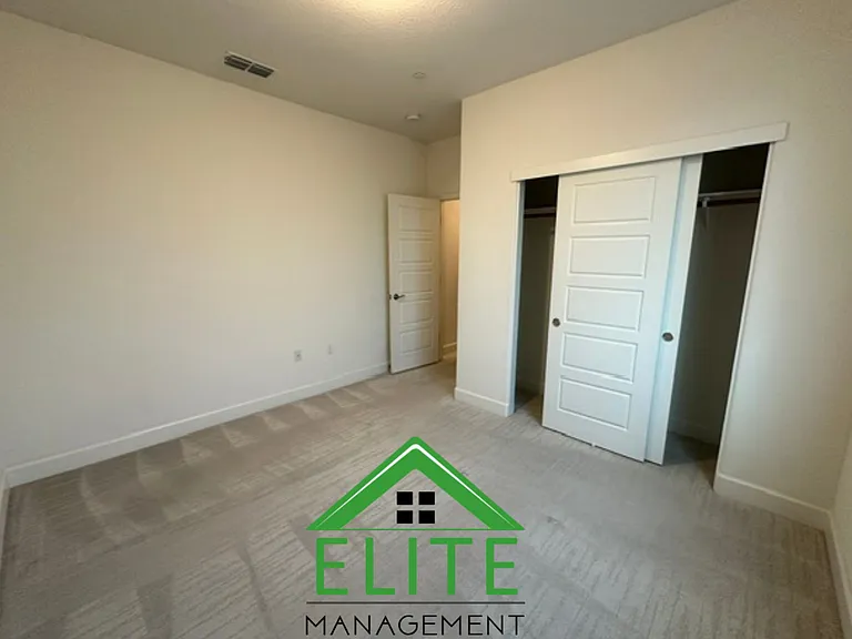 4007 Stanwick Ave — Photo 47