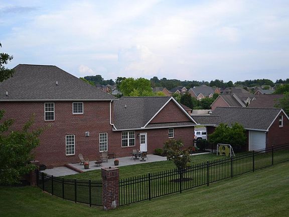 5th image of 2119 Cross Creek Dr