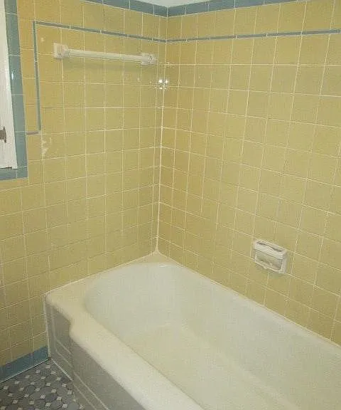 3003 W North B St — Photo 16