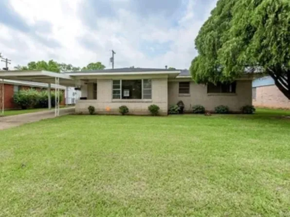 1216 Caroline Dr, Bossier City, LA 71112