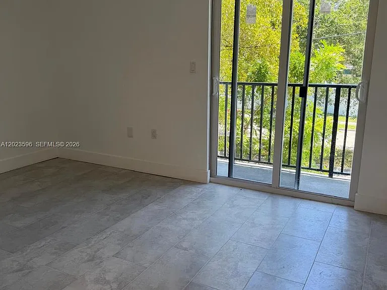 147 NW 59th St #301 — Photo 3