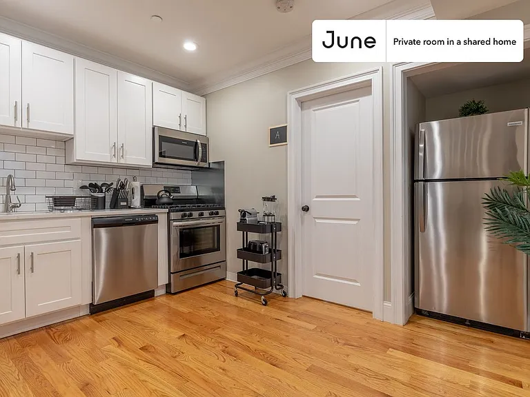 33 N Margin St #B — Photo 8