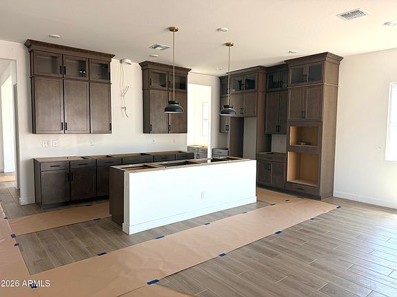 3rd image of 758 W Kingbird Drive