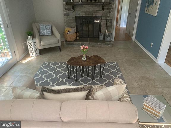5th image of 3 Leigh Ct