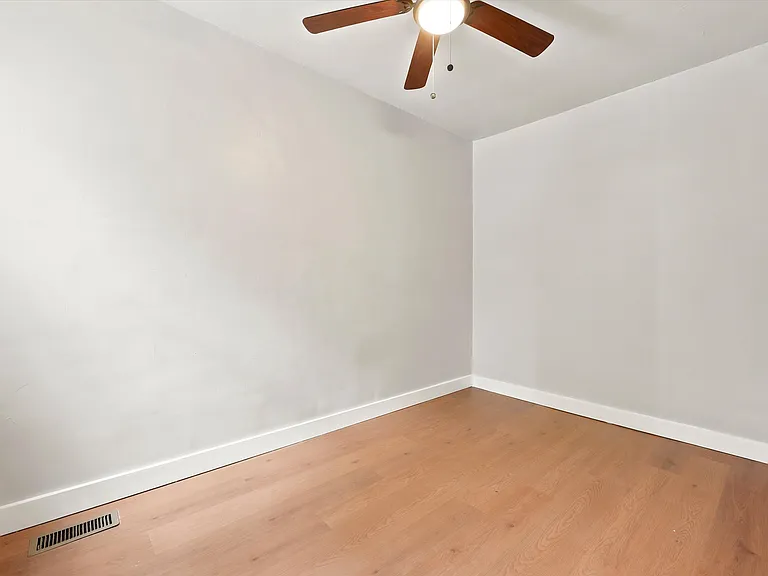 4795 Silverwood St — Photo 17