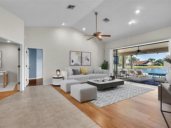 5th image of 11114 Longshore WAY W