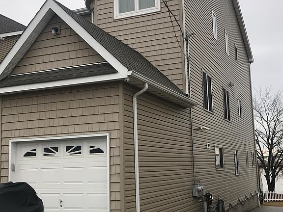 3rd image of 299 Ellis St