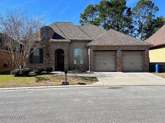 1st image of 330 La Villa Cir