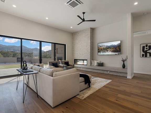 5th image of 10 Rainbow Valley Rd