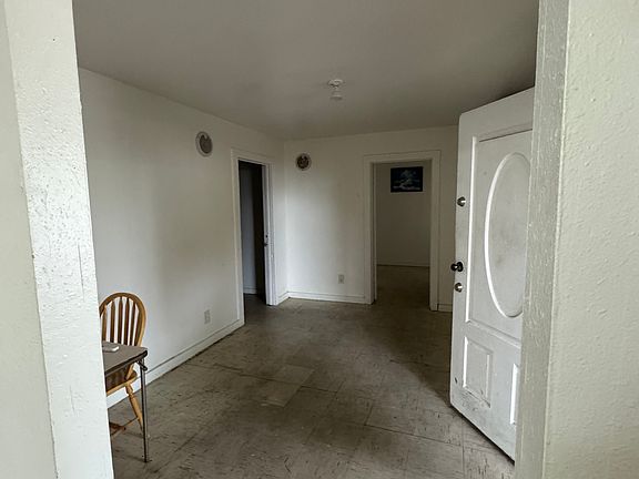 3rd image of 105 Allsup St