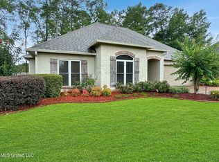 435 Old Town Cir, Brandon, MS 39042