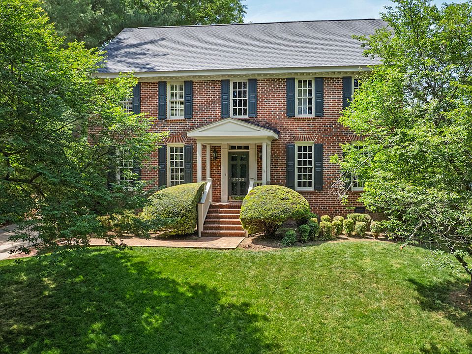 1st image of 2733 Toxey Dr