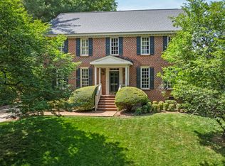2733 Toxey Dr, Raleigh, NC 27609
