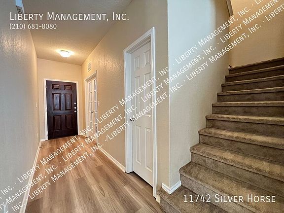 3rd image of 11742 Silver Horse