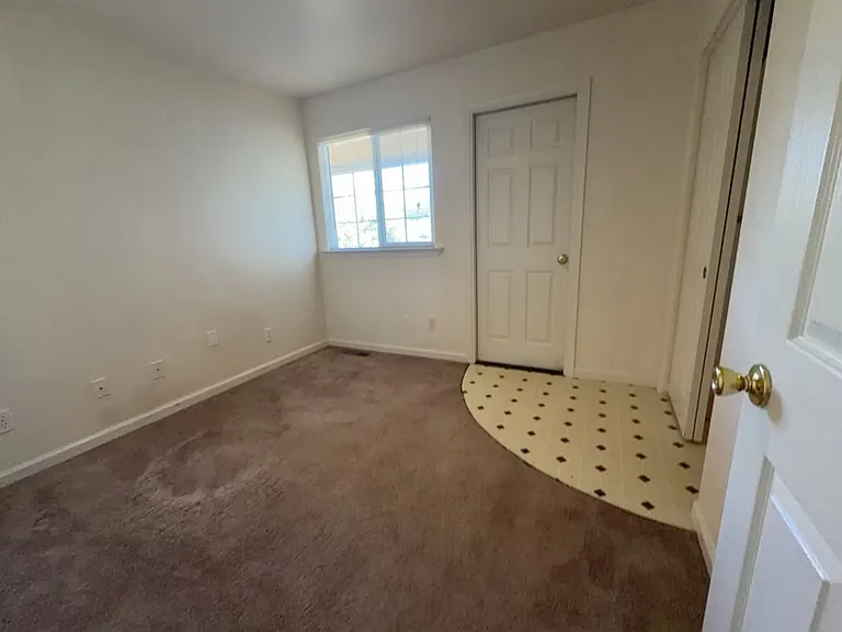 3121 Matthew Ln — Photo 15
