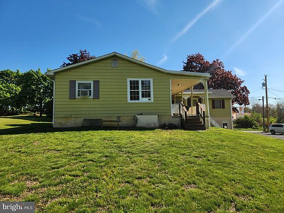 4th image of 1692 Gish Rd