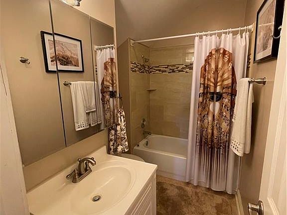 5th image of 7808 Hickory St #7808