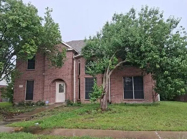 2004 Biscayne Dr, Lewisville, TX 75067