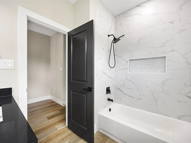 6101 Shotwell St #A — Photo 23
