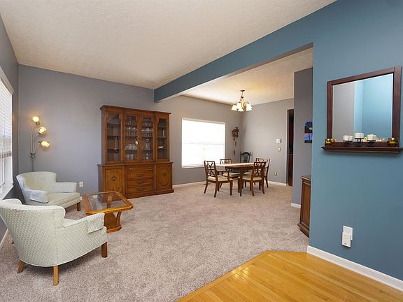4th image of 2775 Orchardpark Dr