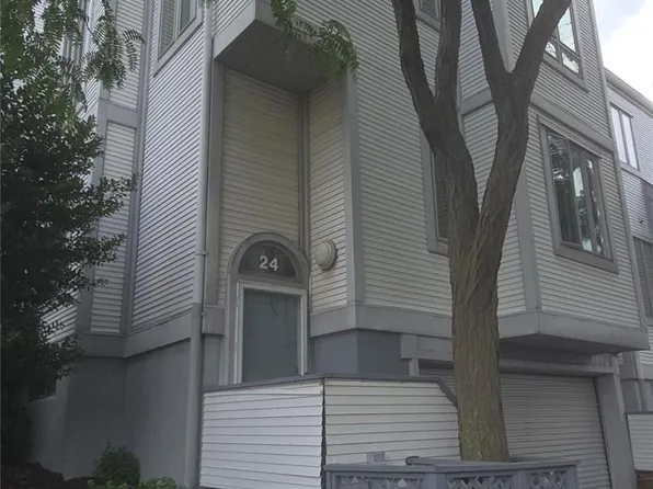 24 Columbus Square Dr, Saint Louis, MO 63101