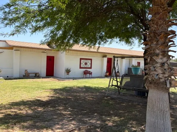 2517 E County 16th St, Yuma, AZ 85365