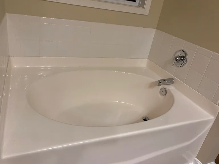 146 Cornel Ln — Photo 18