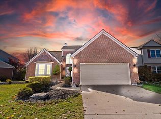 1040 Wildwood Ln, Canton, MI 48188