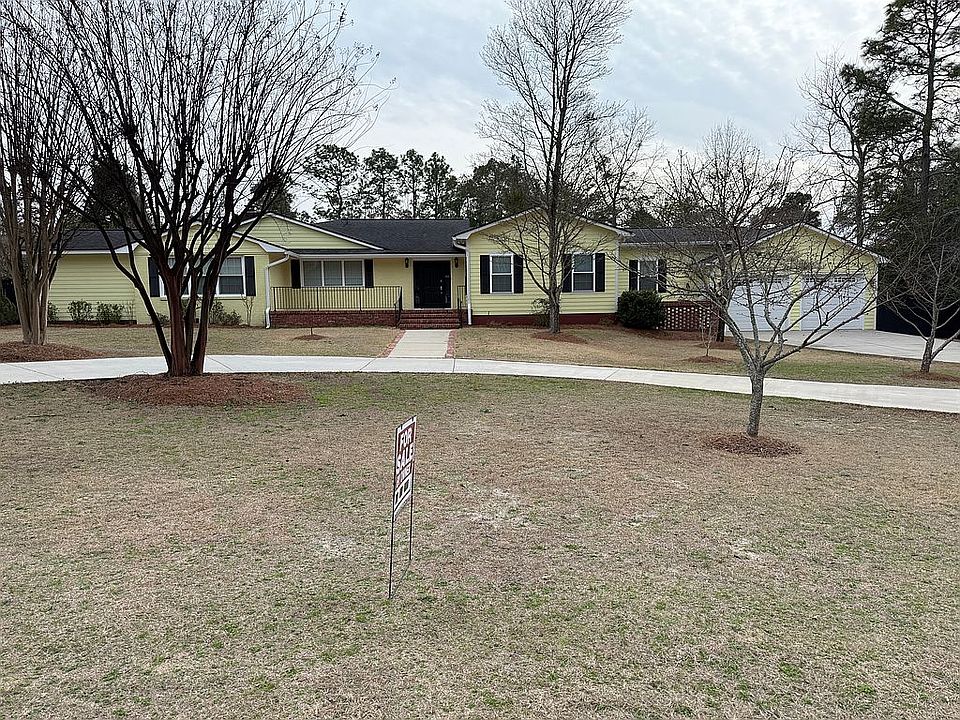 1st image of 3423 Hall Dr SW