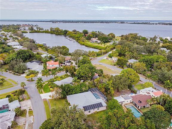 3rd image of 5207 Harbor Rd