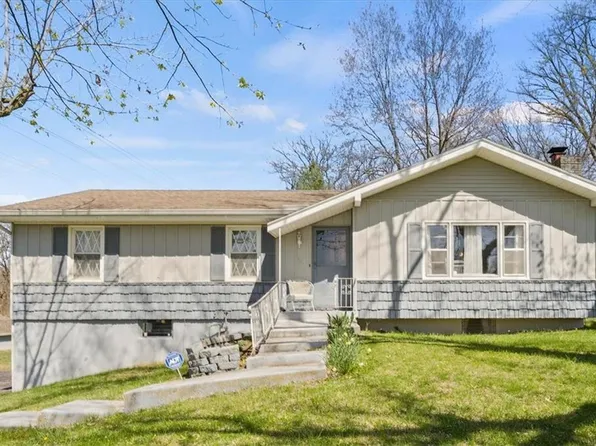 6717 NW Eastside Rd, Kansas City, MO 64152