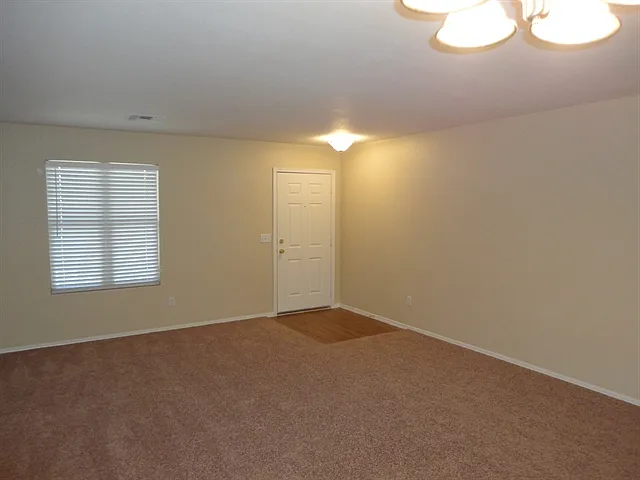 9222 W Elm St — Photo 6