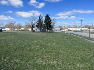 502 E Van Buren St, Paris, IL 61944