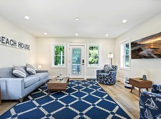 130 Bourne Ave, Wells, ME 04090