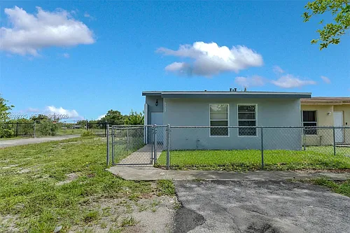 3793 NW 213th Ter Photo 1