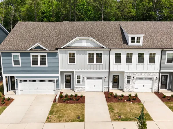 8813 Malmesbury Ln, Raleigh, NC 27616