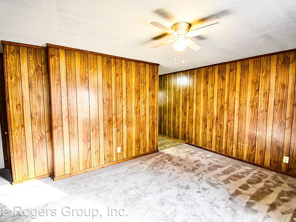 2nd image of 806 Merriman St