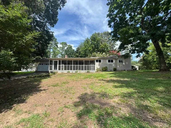 14225 Dogwood Rd, Athens, AL 35611
