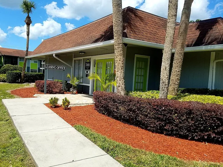 Sunbay Apartments — Photo 7