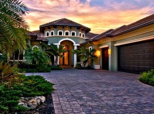 7996 Cranes Pointe Way, West Palm Beach, FL 33412