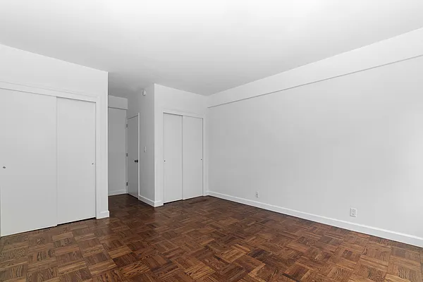 Rented by MNS | media 22