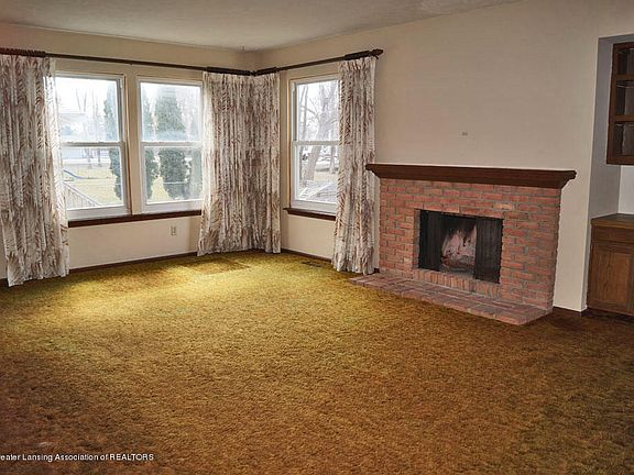 4th image of 608 Chesley Dr