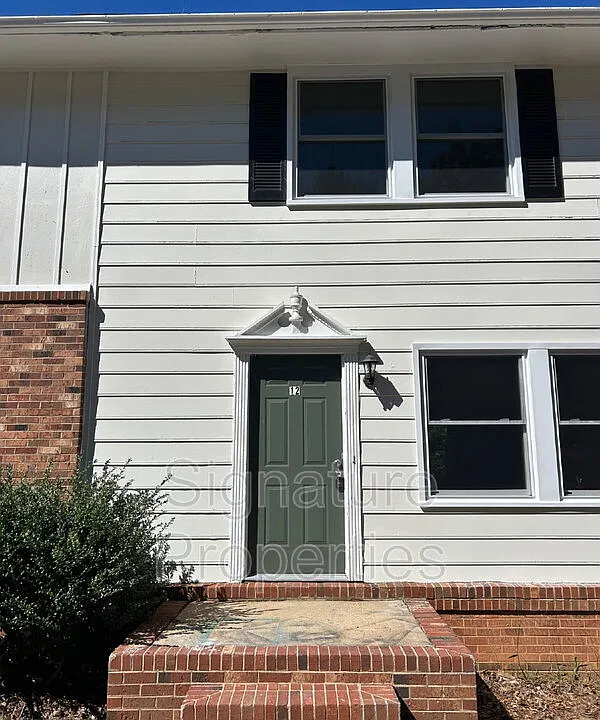 1055 Rives Rd #12