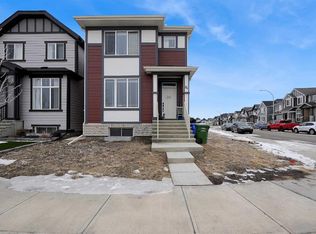 84 NE Magnolia Cmn SE, Calgary, AB T3M3S3